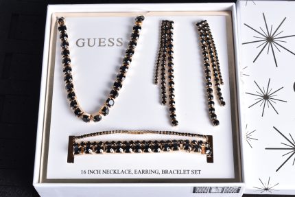 Juego de joyas Guess