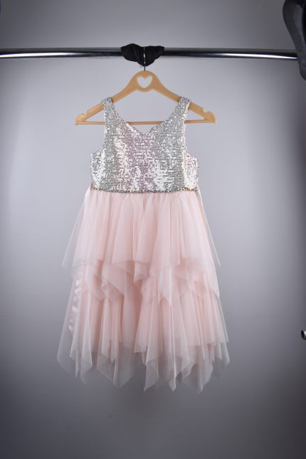 Vestido de niña con lentejuelas