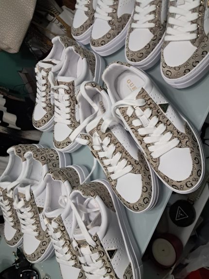 Zapatillas Guess (PROXIMAMENTE) – reserva